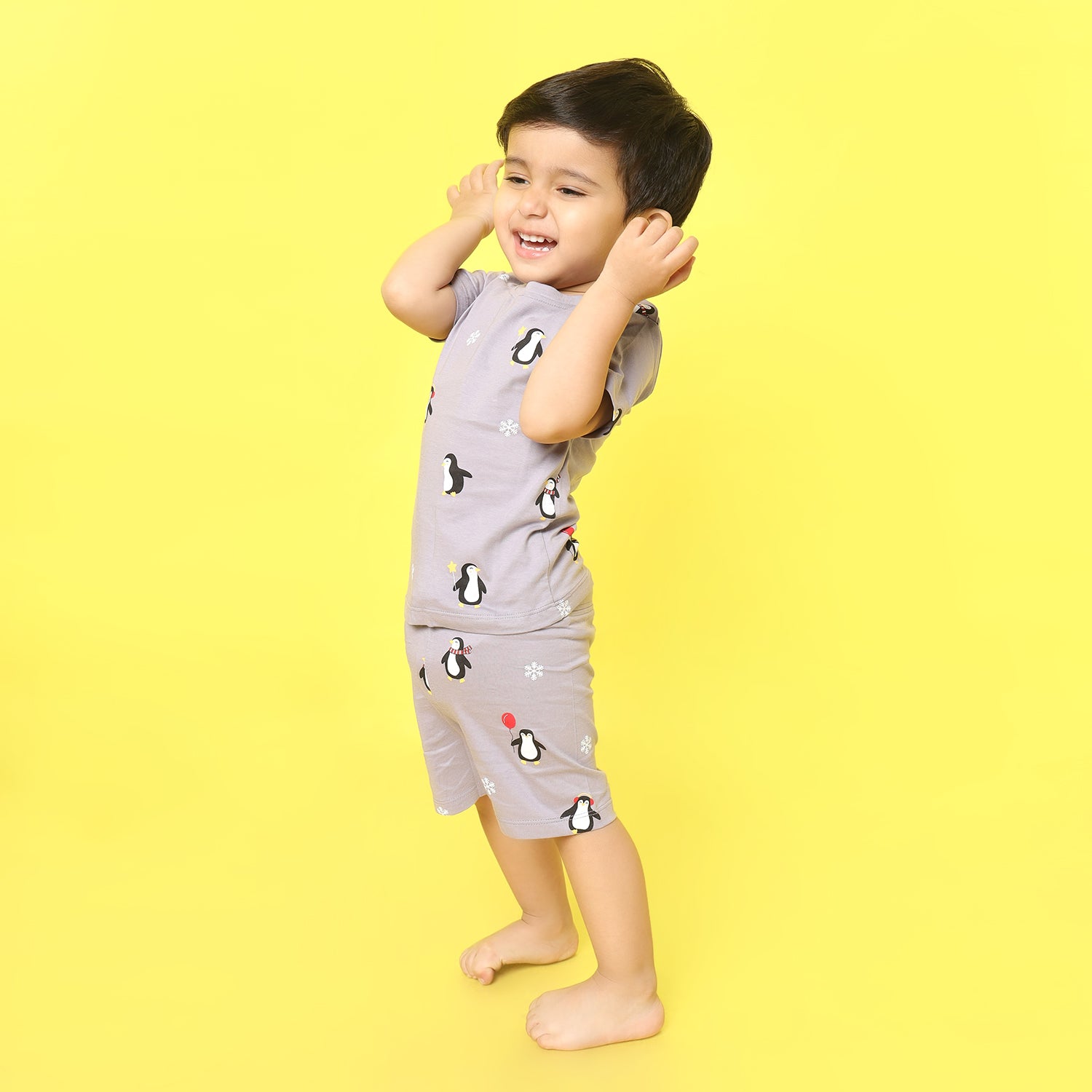 T-Shirt & Shorts Unisex Co-ord Set | Party Penguin